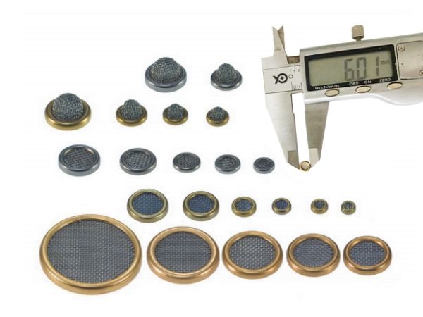 Es werden verschiedene Filters iebe aus Messing/Edelstahl in verschiedenen Größen angezeigt.