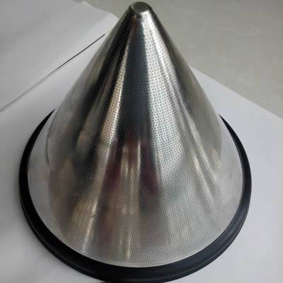 There is a cone etched extruder screen with rubber frame.
