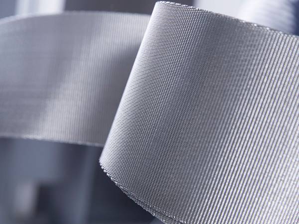 A detail of continuous belt screen.