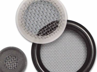 There are three extruder discs with different types of rubber rims.