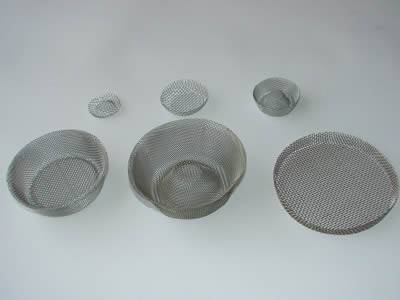 There are six single layer extruder screen packs with different sizes.
