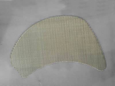 There is a kidney dutch weave extruder screen.