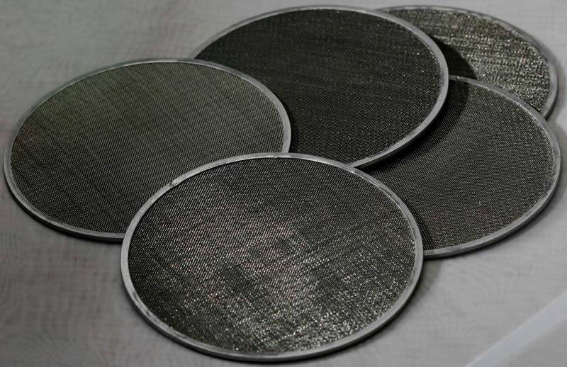 Five multilayer extruder screen packs