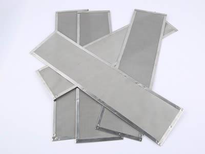 There are five rectangle extruder screens with frames and different density of two layers.
