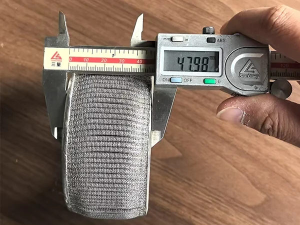 The height of the textile filter element is 47.98 mm.