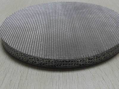 There is a thick multilayer extruder disc.
